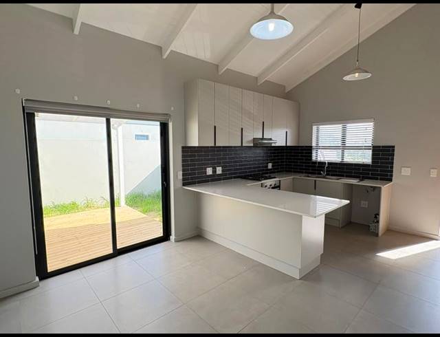 2 BEDROOM PROPERTY TO RENT IN CAPRI